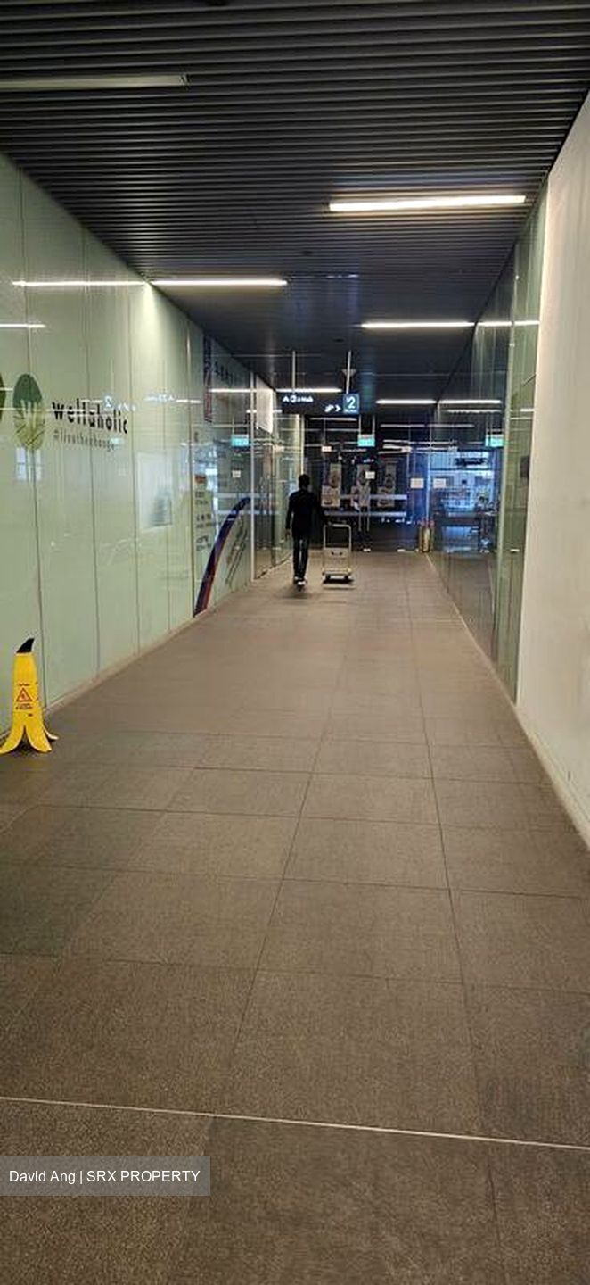 Vision Exchange (D22), Retail #469191671